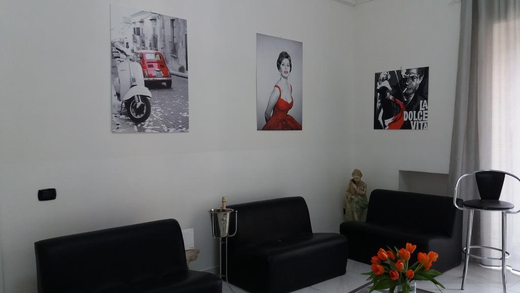 Pompei Holiday Rooms Esterno foto