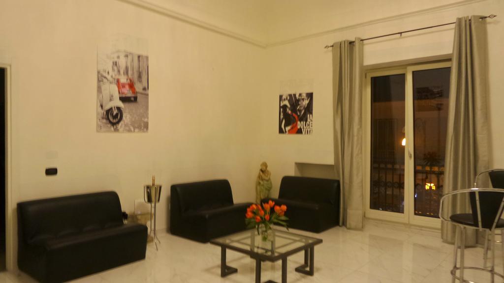 Pompei Holiday Rooms Esterno foto
